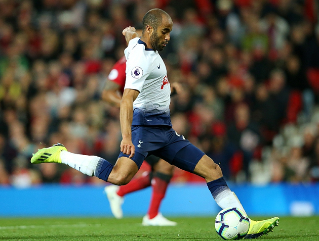 九游体育APP-托特纳姆训练开放日；赛后战术微调引欢呼；足总杯在即；医务组通报恢复