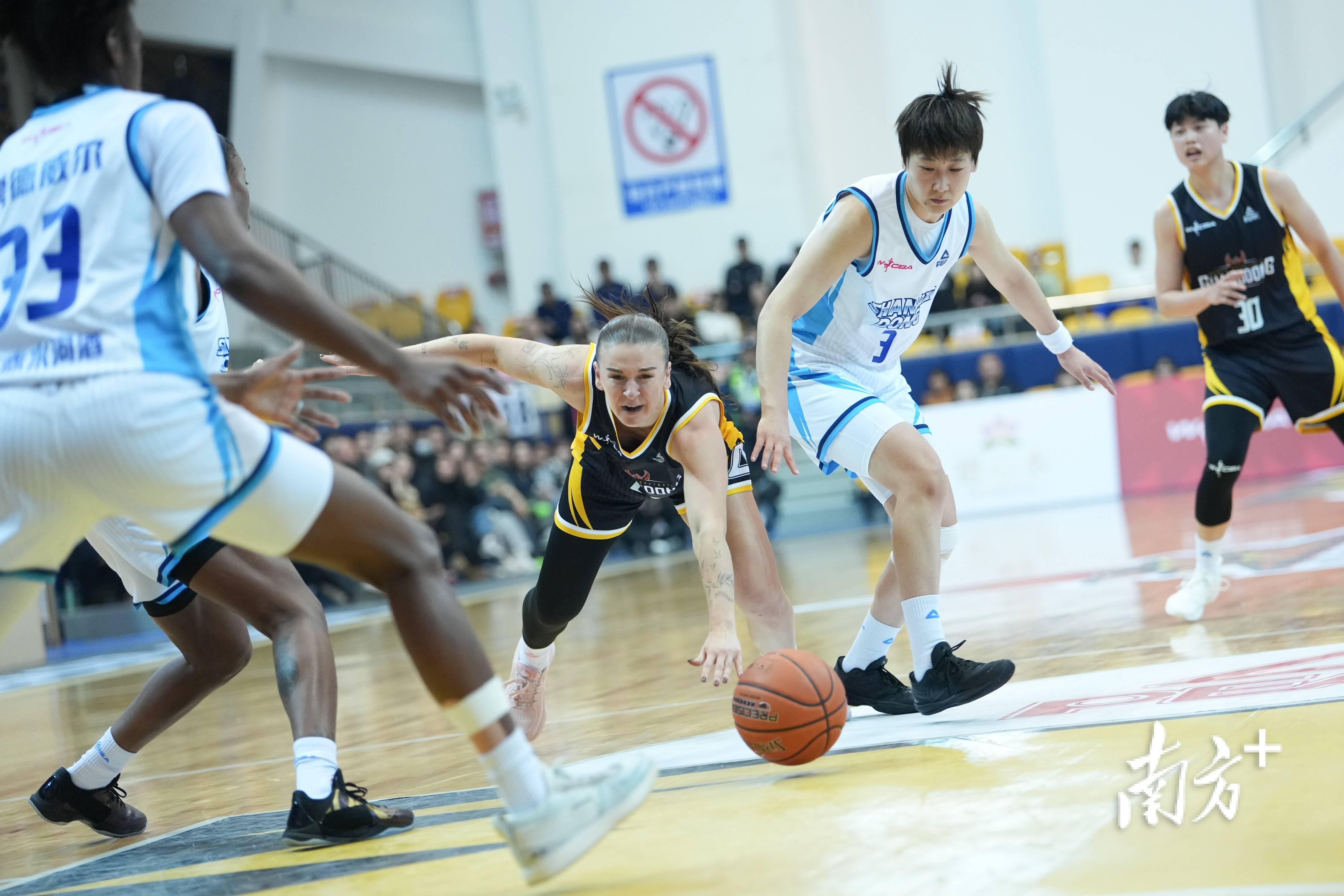 赛后足总杯传出新动向；切尔西手感冰凉；管理层表态：悬念犹存；训练强度明显提升的简单介绍